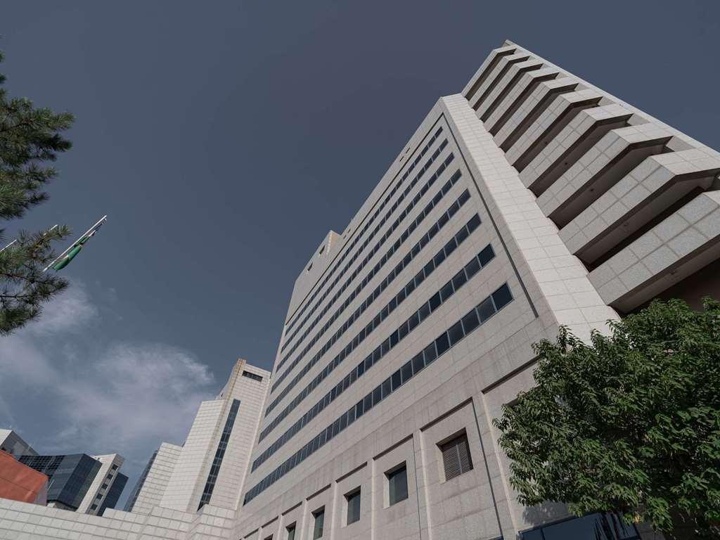 Moevenpick Hotel ทาชเคนต์ ภายนอก รูปภาพ