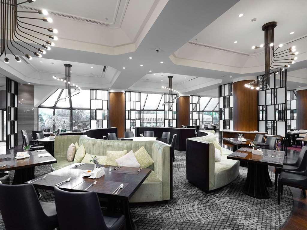 Moevenpick Hotel ทาชเคนต์ ร้านอาหาร รูปภาพ